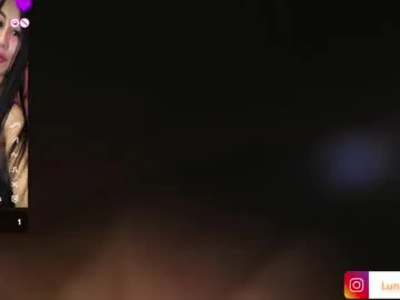 luna_maisoon live stage
