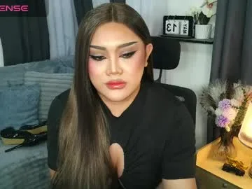 lustful_sasha live stage