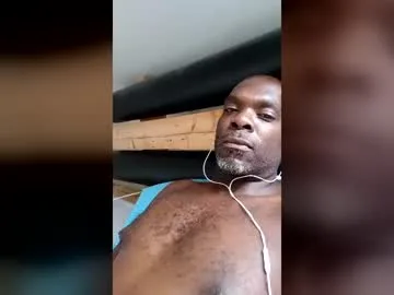 lustythebrown live stage