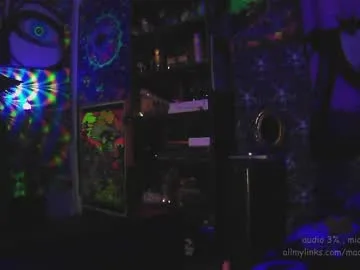 madame_lucifer live stage