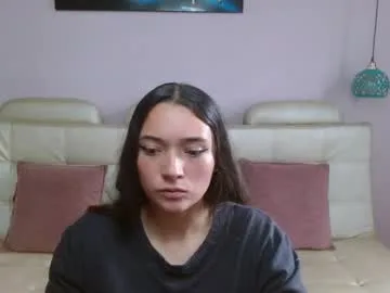 marianne_cam live stage