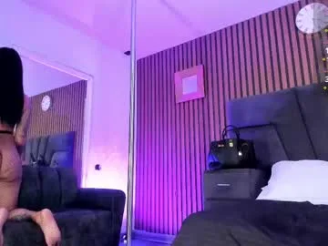 meganfoxxi_ live stage