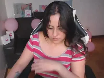mel_raise live stage