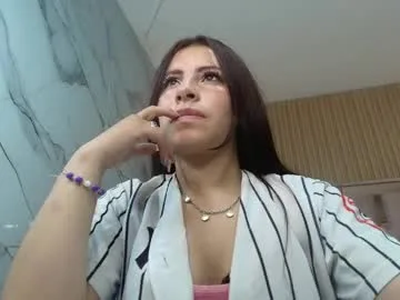 mely_r live stage