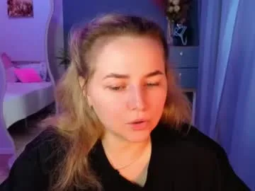 mira_mermayd live stage