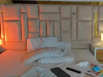 miss_abigail_ live stage