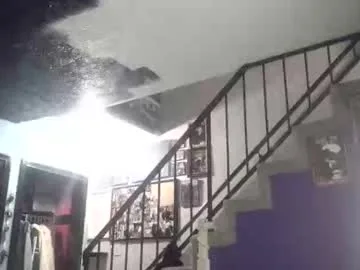 mizzbonez live stage