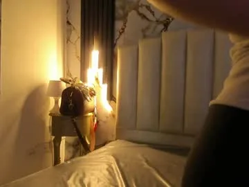 molliebue1 live stage