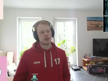 mrzaasch live stage