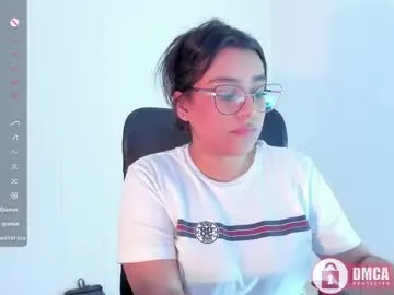 mypretty_isabella live stage
