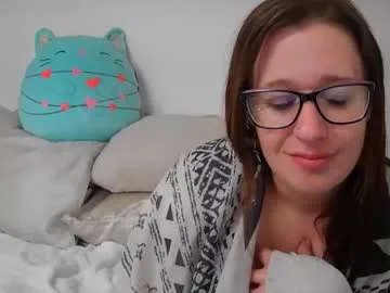 nadya_nextdoor live stage