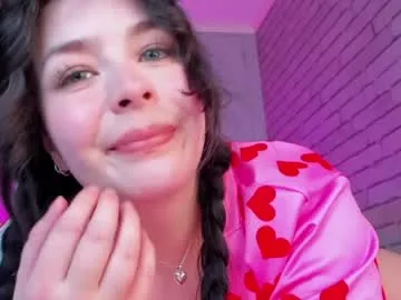 natalyhayes live stage
