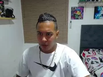 nathaniel_ferrer live stage