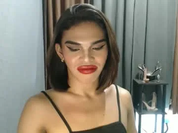 neomi_hardcock live stage