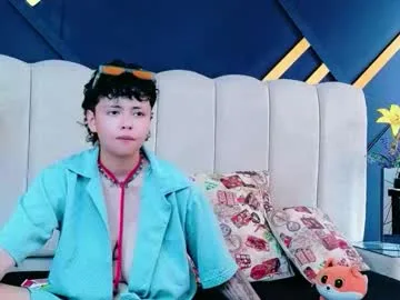 nikievanz live stage
