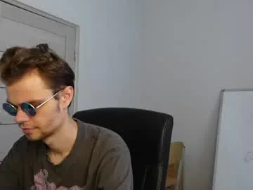 niko_logan live stage