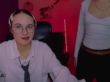 nikol_kitt live stage