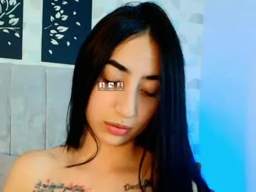 noa_morena live stage