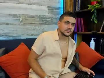 paul_rivera live stage
