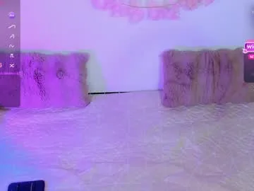 pauline_golden1 live stage