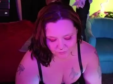 peachynessa live stage