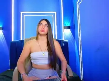 perla_aa live stage