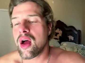phatasswhiteboyyyy live stage