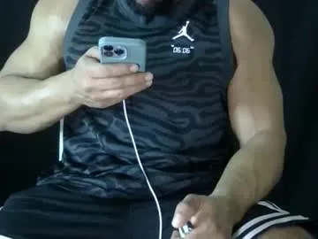 powerdmuscle live stage