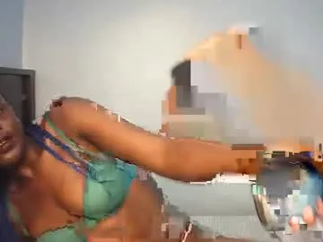 pretty_naya live stage