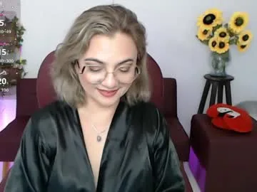 rebeca_milf live stage