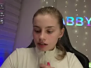 roxxxie_reid live stage