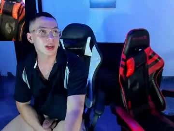 ryan_latin_0 live stage