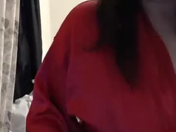 sapphire_with_uncut live stage