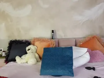 sarajennyfer live stage