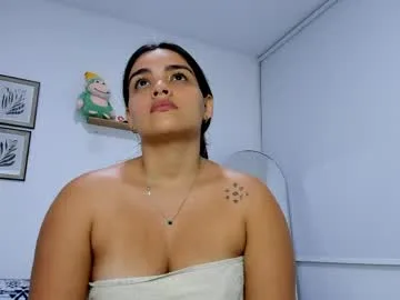 saritadolly_ live stage