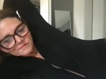sassynsweetmilf live stage