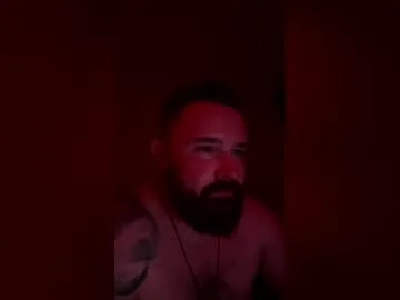 saucy_ak live stage