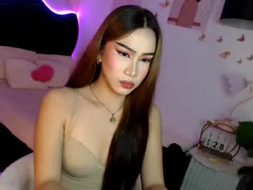 seductive_vana live stage