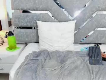 slut_milf_ live stage