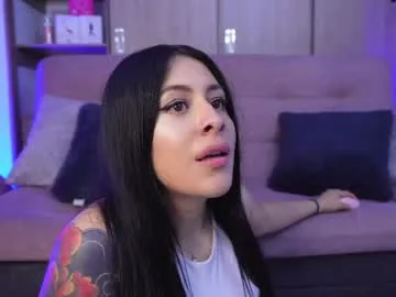sophiiecums live stage