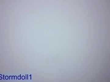 storm_doll live stage
