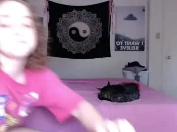 strawberrylotsacake live cam preview