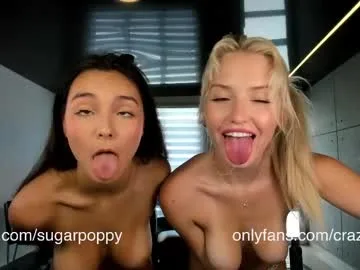sugarpoppyxo live stage