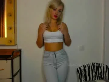 supernatalie live stage