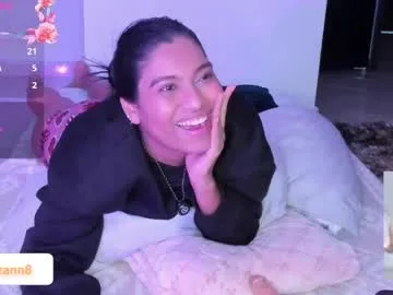 suzzann_rugg live stage