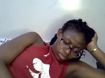 sweet_zarah live stage