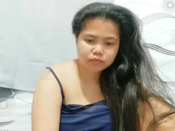 sweetbigtits_maria live stage