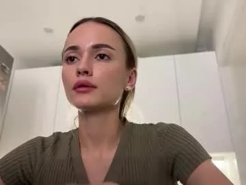 sweetsatalana live stage