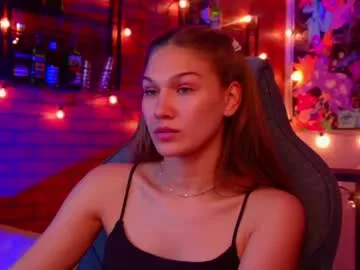 sweety_emilya live stage