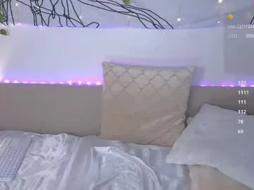 tayasha live stage